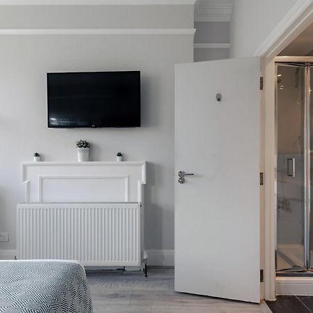 Apartments In The Heart Of High Street Kensington Londres Exterior foto